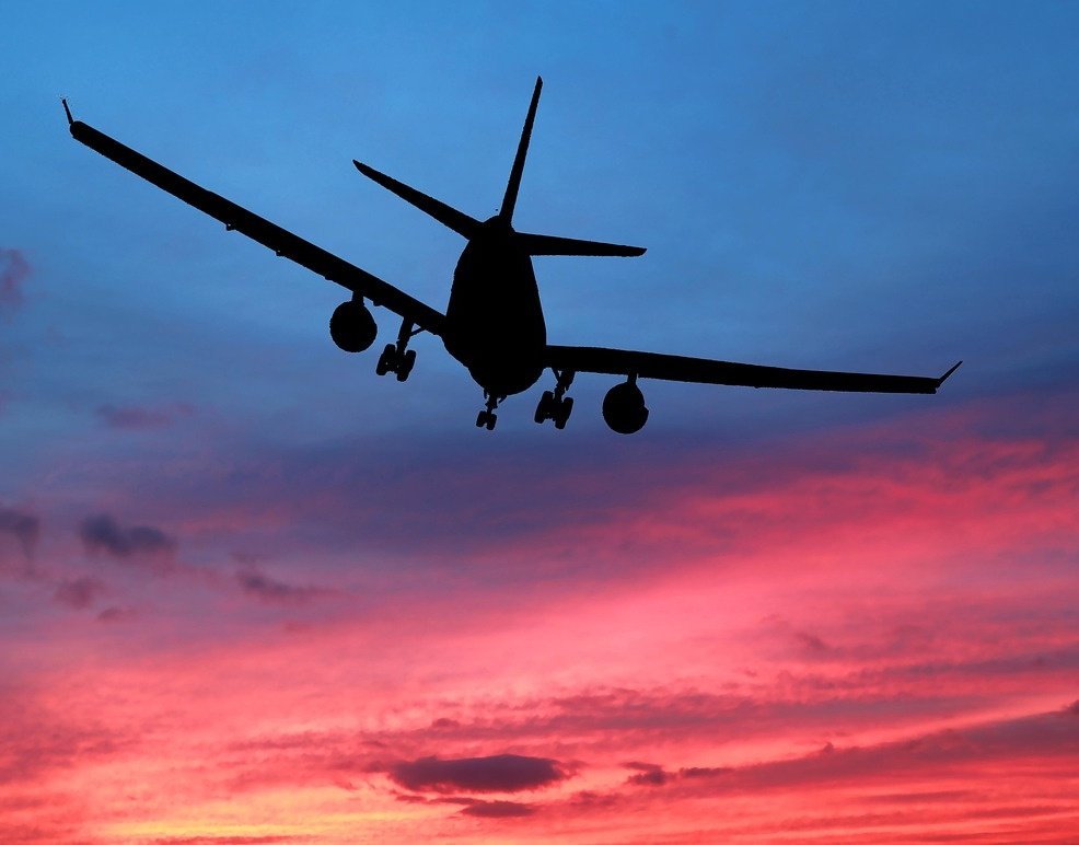 Türk Havayolu Şirketleri BAE Uçuşlarını İptal Etti: Sebebi Ne?