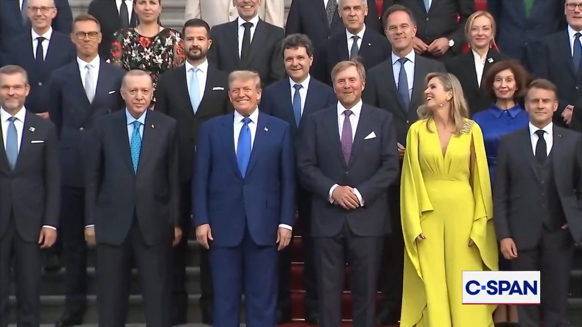 Cumhurbaşkanı Erdoğan NATO Aile Fotoğrafında Yer Aldı