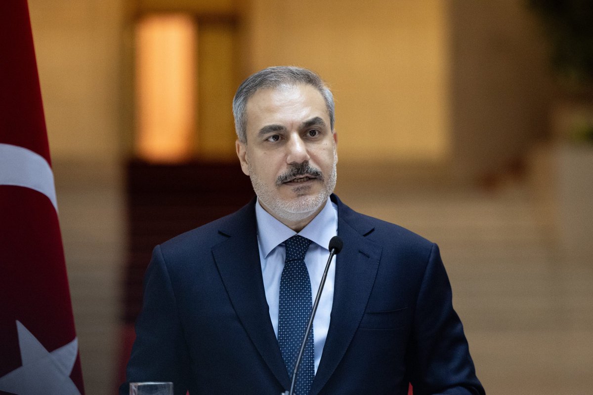 Dışişleri Bakanı Fidan, İran'a Saldırı Günü ABD Uçaklarının Havada Olduğunu Bildirdi