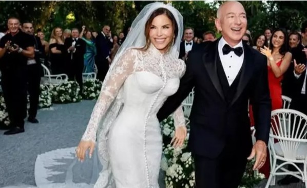 Jeff Bezos ve Lauren Sanchez Venedik'te Evlendi: Gösterişli Düğün Töreni
