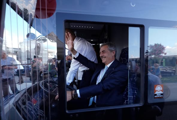 Sakarya'da Metrobüs Dönemi Başladı: İlk Sefer Gerçekleşti