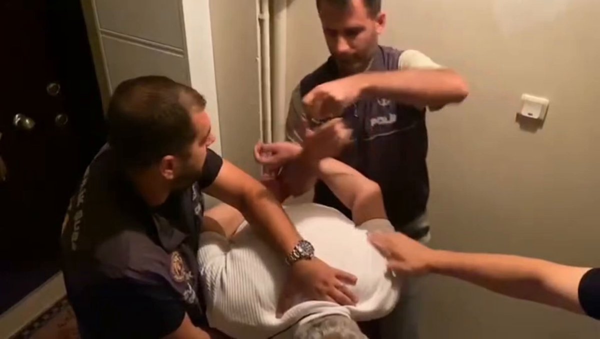 Peygamber Efendimizi Çizme Hadisesi: Dergi Müessese Müdürü Gözaltına Alındı