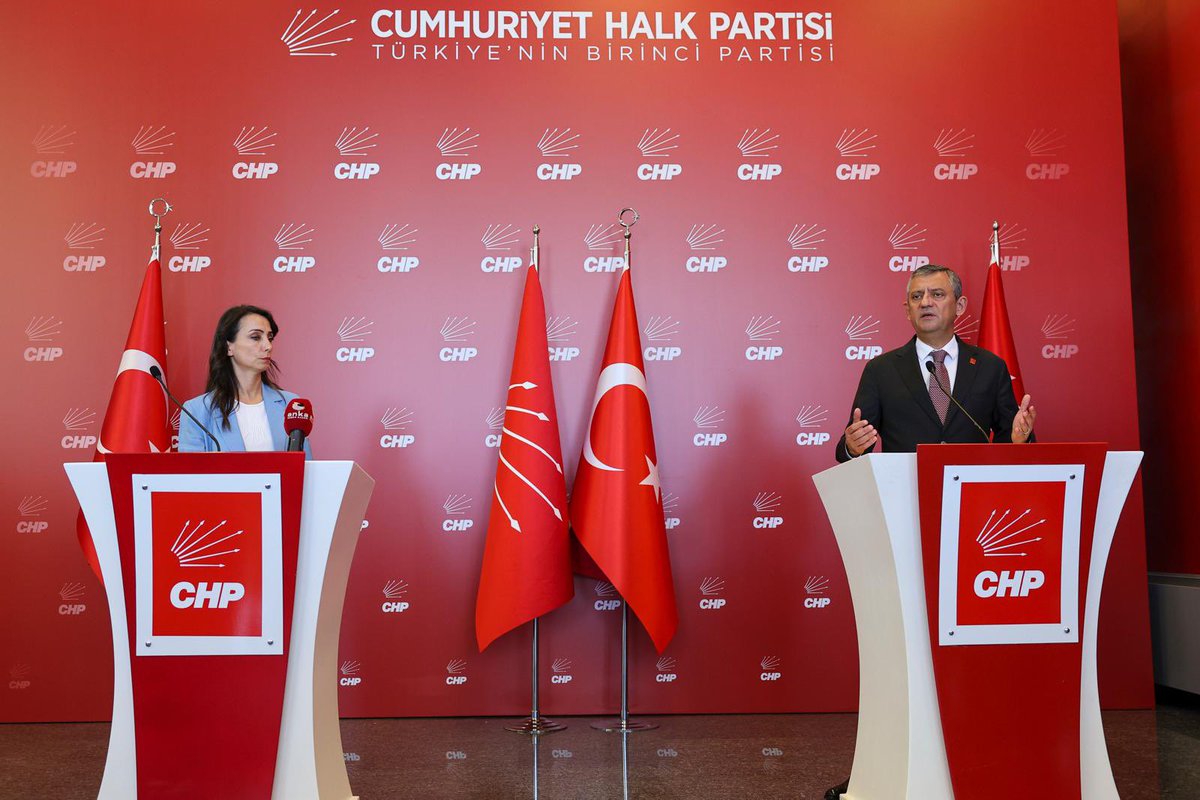 CHP Genel Başkanı Özgür Özel, DEM Parti Eş Genel Başkanı ile Ortak Basın Açıklaması Yaptı