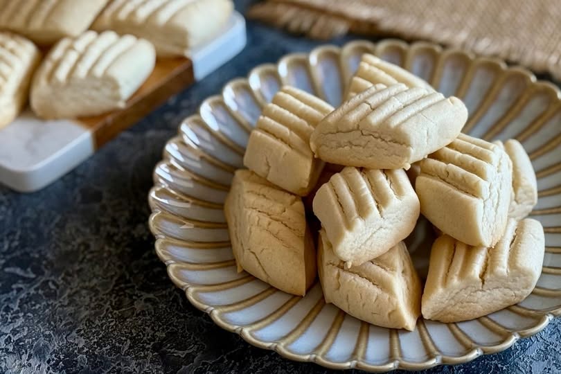 Pastane Usulü Nişastalı Kurabiye Tarifi: Evde Kıyır Kıyır Lezzet
