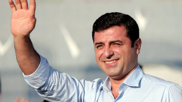 DEM Parti, Selahattin Demirtaş'ın Serbest Bırakılması İçin TBMM'ye Başvurdu