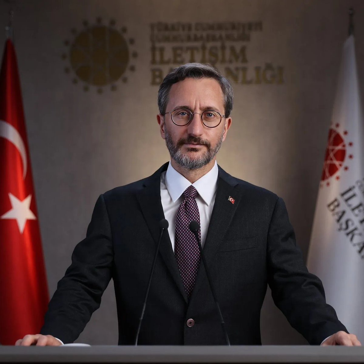 Fahrettin Altun Türkiye İnsan Hakları Eşitlik Kurumu Başkanı Atandı, Burhanettin Duran İletişim Başkanlığı'na Geçti