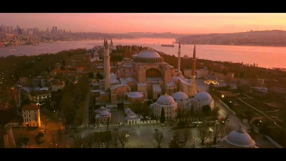 Ayasofya'da Kuran ve Ezan Sesi Kesintisiz Devam Edecek