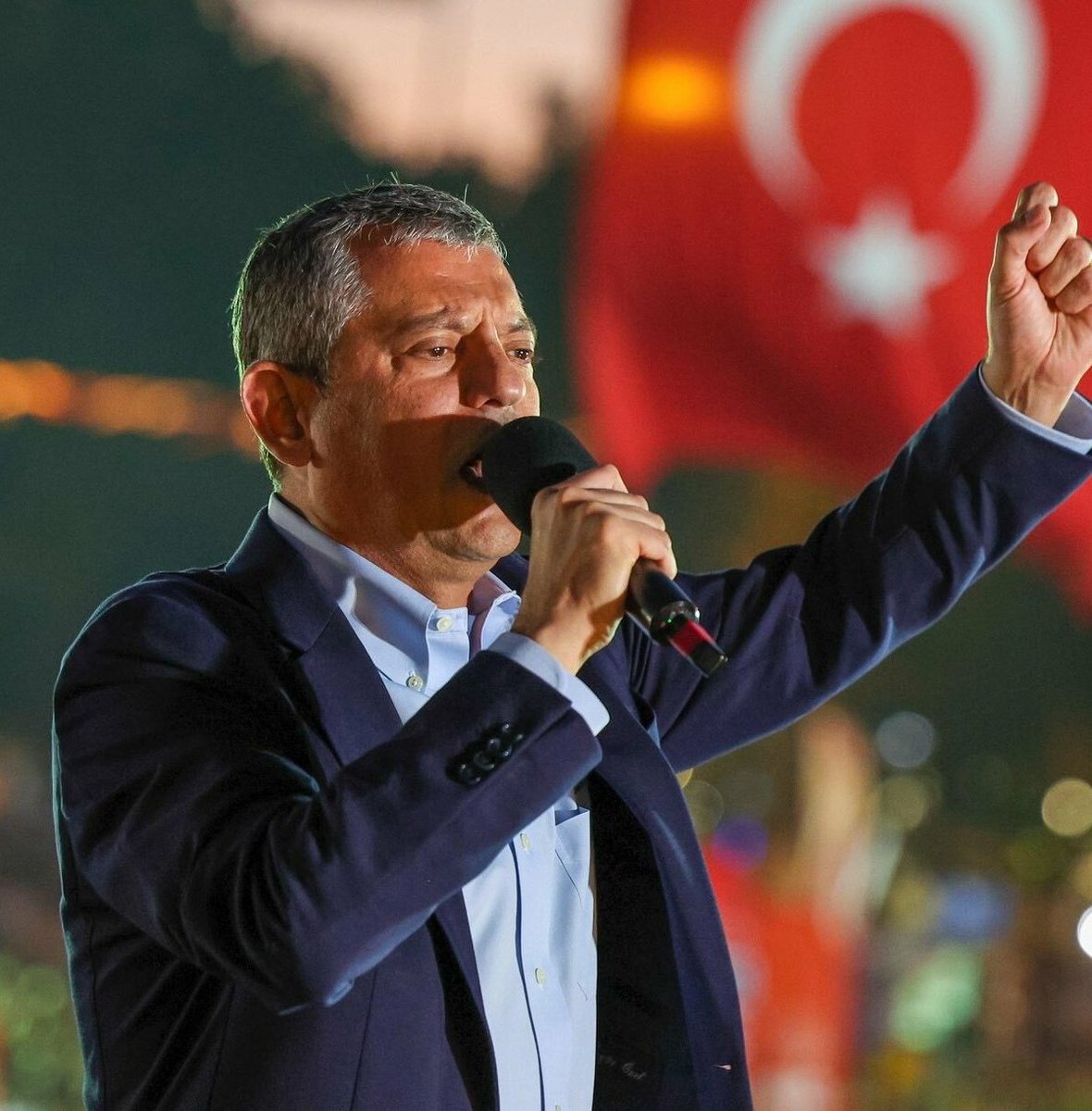 CHP Genel Başkanı Özgür Özel'den Osman Gökçek'e Sert Eleştiri: 