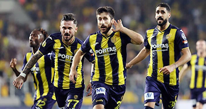 Manisa FK, Gürcistanlı Futbolcu Giorgi Beridze ile Anlaştı