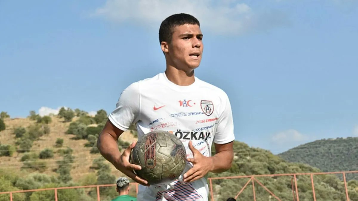 Trabzonspor Genç Milli Futbolcu Mustafa Duru'yu Transfer Etti