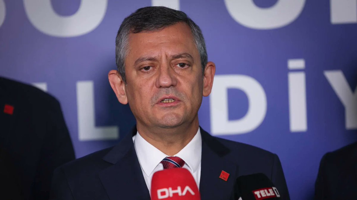 CHP Genel Başkanı Özgür Özel'den Erdoğan'a Yalnızlaşma Gözlemi