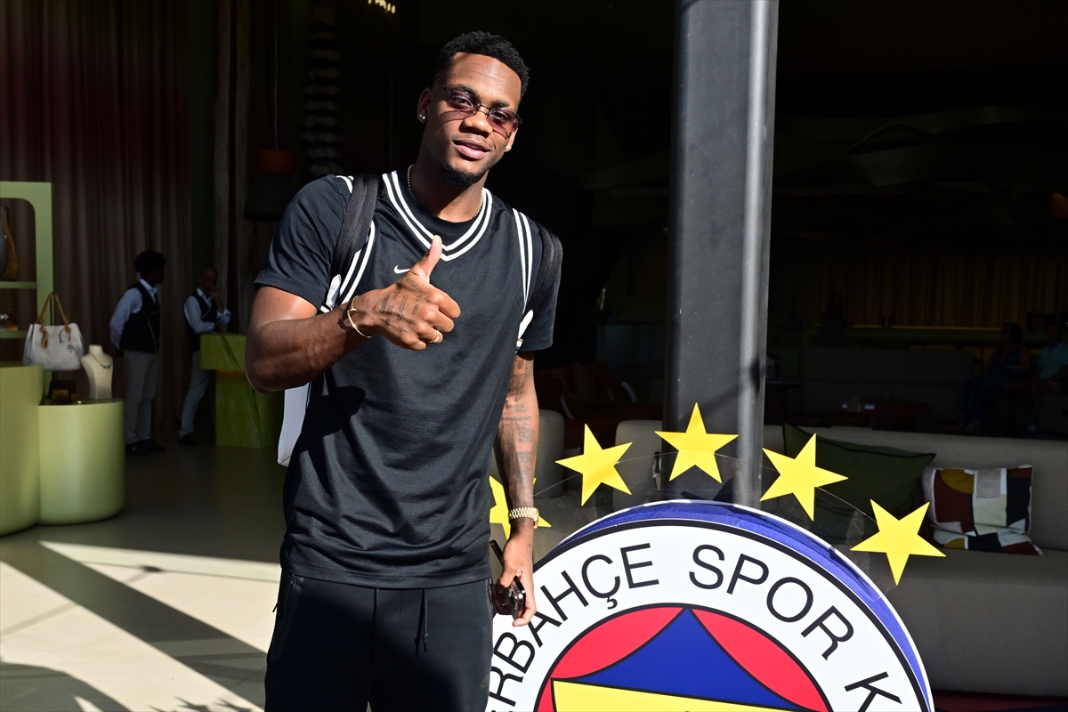 Jhon Duran Fenerbahçe Kampına Katıldı