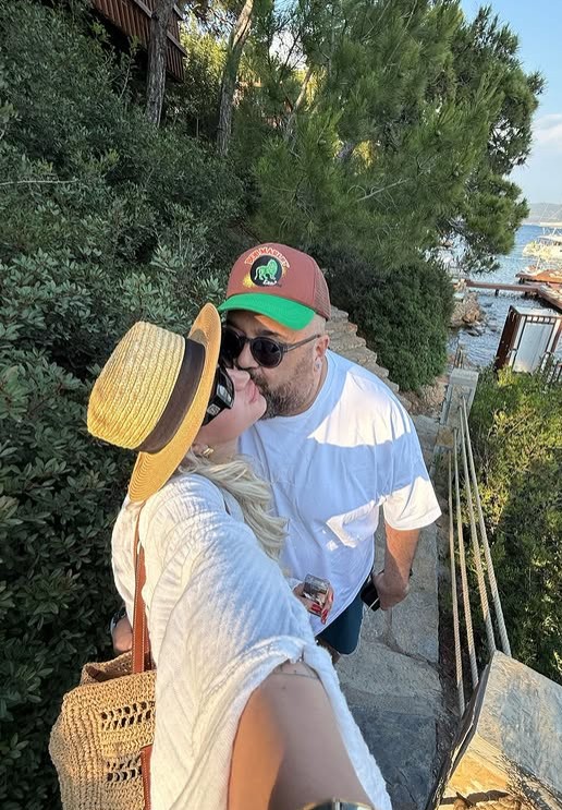 MasterChef Somer Sivrioğlu'nun Yeni Aşkı Tilbe Uslu ile Tatil Kararı