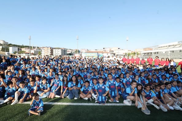 Dilovası Belediyesi Yaz Spor Okulları Coşkuyla Başladı: 13 Branşta Eğitim Fırsatı