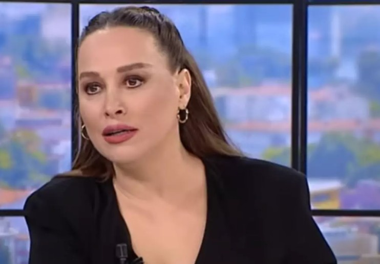 Nur Viral Beyaz TV'den Ayrıldı, YouTube'a Geçiyor