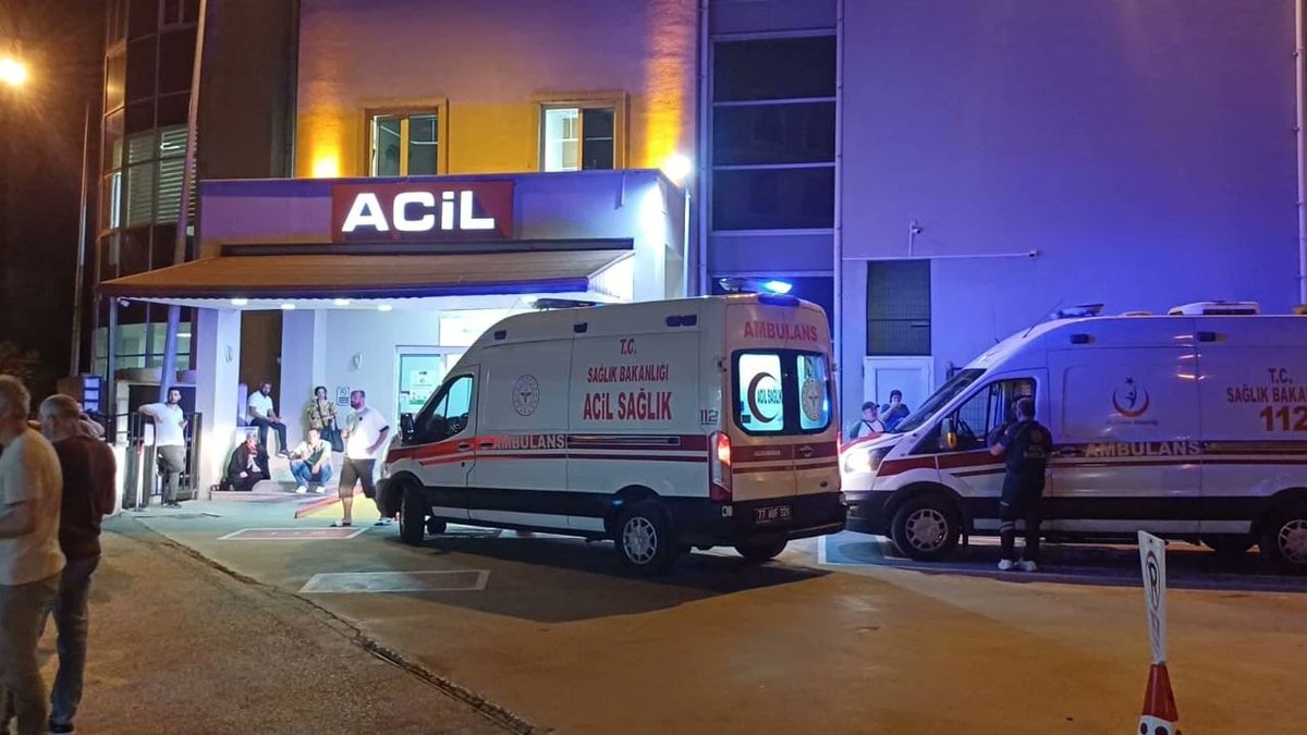 Türkiye'de Gıda Zehirlenmesi Vakaları Artıyor: Sakarya, Kastamonu ve Yalova'da Yüzlerce Kişi Hastaneye Kaldırıldı