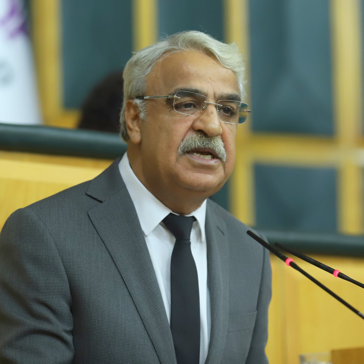 Öcalan'ın Çalışma Şartları İçin DEM Parti'den Çağrı: Devletten Olumlu Adımlar Bekleniyor