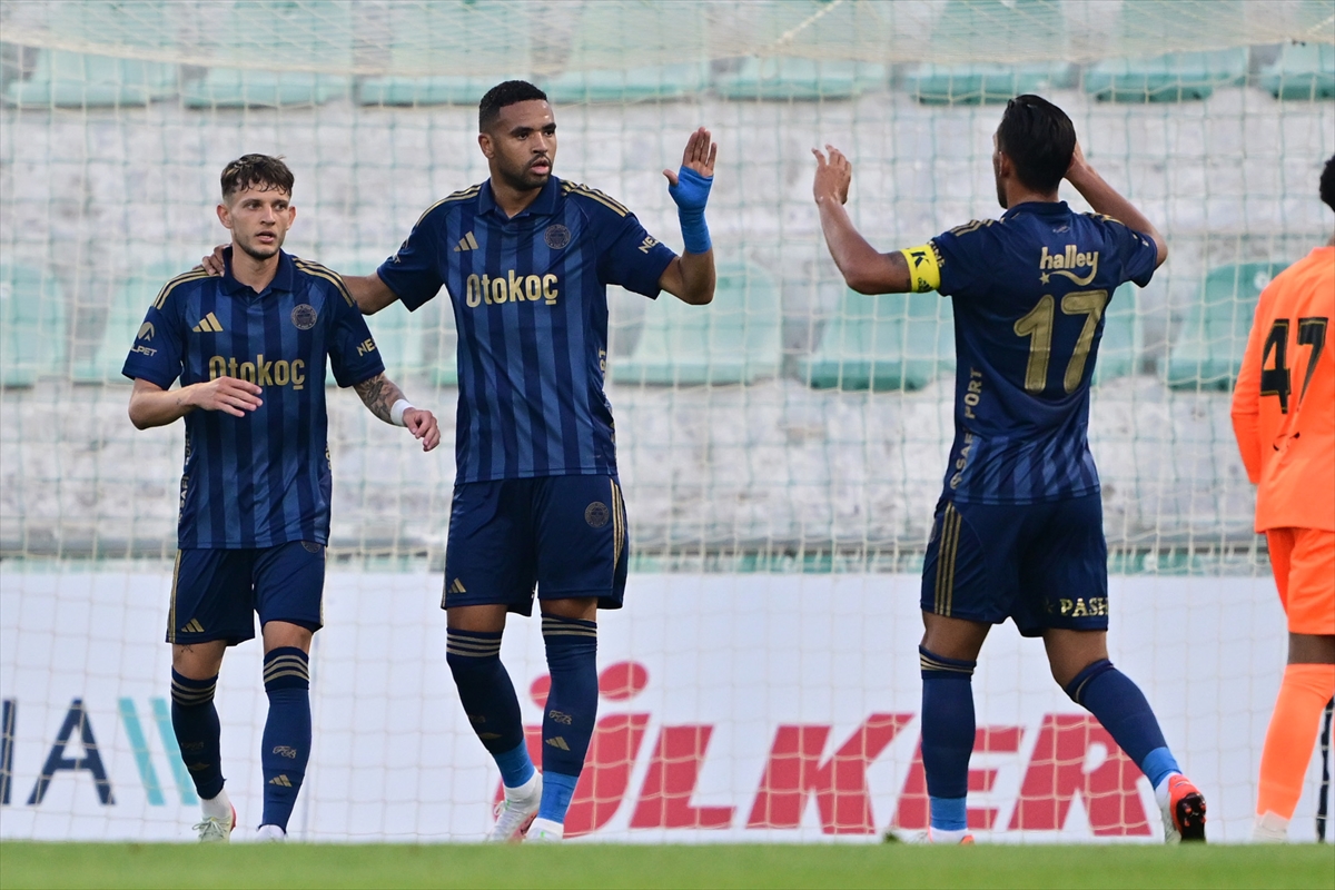 Fenerbahçe, Al İttihad'ı Net Bir Galibiyetle Geçti