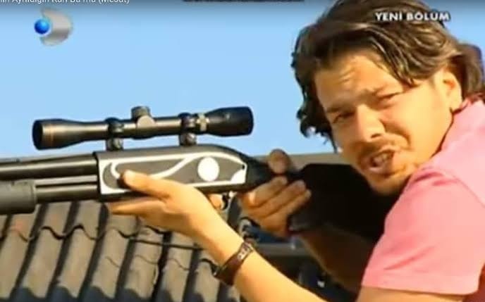 Arka Sokaklar Dizisi Ali Karakteriyle Yeniden Ekranlarda: Alp Korkmaz Geri Dönüyor