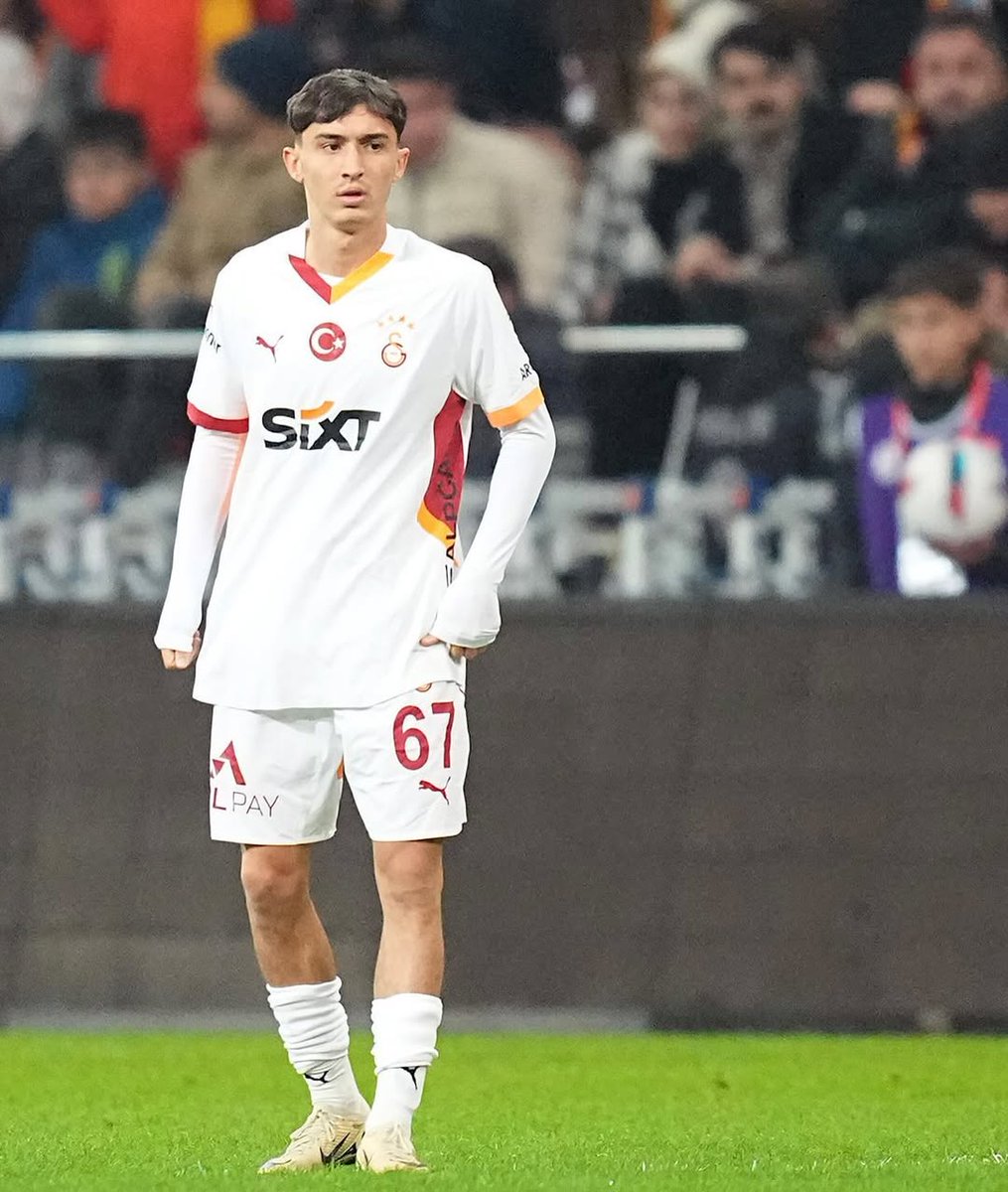 Esenler Erokspor, Berat Luş ile Anlaştı: Genç Oyuncu Kadroya Katılıyor