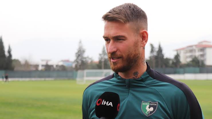 Ömer Şişmanoğlu'nun Hesabından Habersiz Para Çekilmesi: Menajeri Hakkında Suç Duyurusu