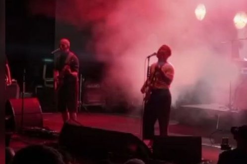 Bursa'daki Yangınlar Athena Konserini Erken Bitirdi