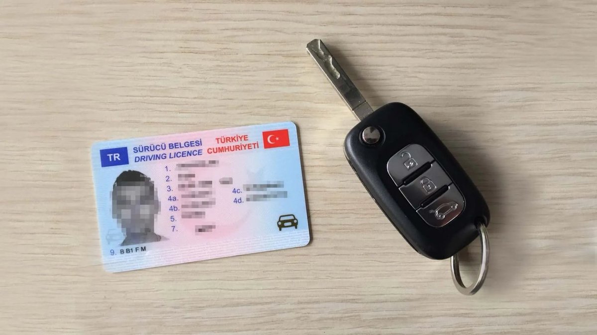 Eski Tip Ehliyet Yenileme Ücretleri Artıyor: Son Başvuru Tarihi Yaklaşıyor