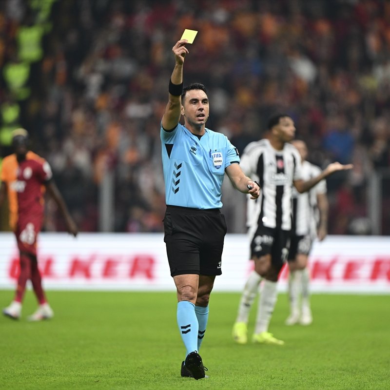 Zrinjski Mostar - Slovan Bratislava Maçında Düdük Arda Kardeşler'e