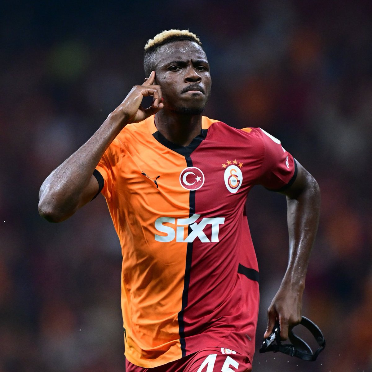 Napoli Yıldızı Victor Osimhen İstanbul'a İniyor