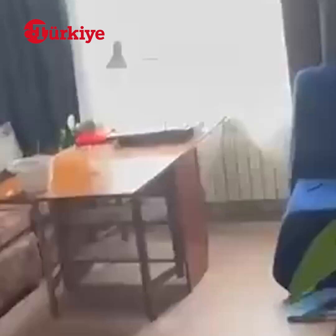 Kamçatka'da 8.8 Büyüklüğünde Deprem: Sarsıntı Anları Kameraya Yansıdı