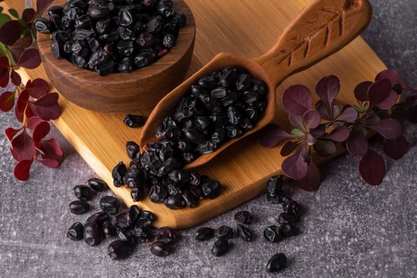 Karamuk Otu: Faydaları, Çayı ve Tanışmanız Gereken Bu Şifa Dolu Lezzet