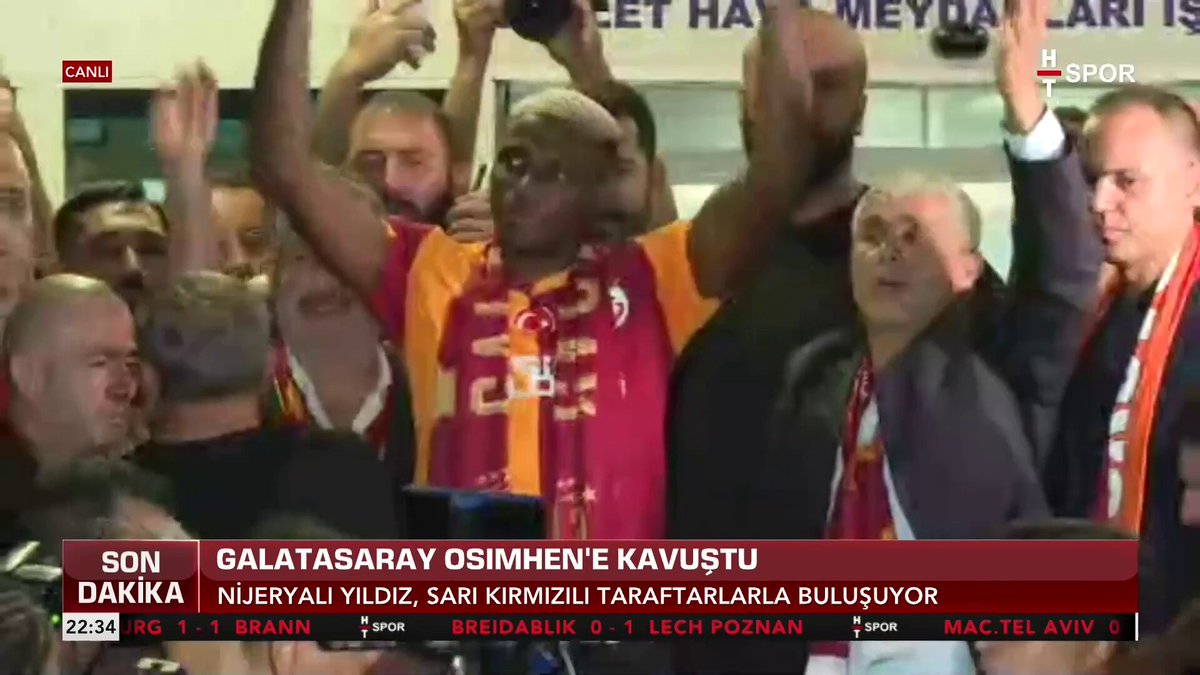 Victor Osimhen, Galatasaray Derbisinde Gol Sevinciyle Taraftarı Coşturdu