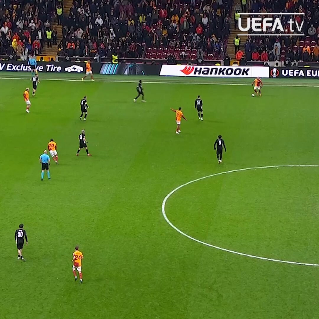 Victor Osimhen'e UEFA'dan Destek Açıklaması