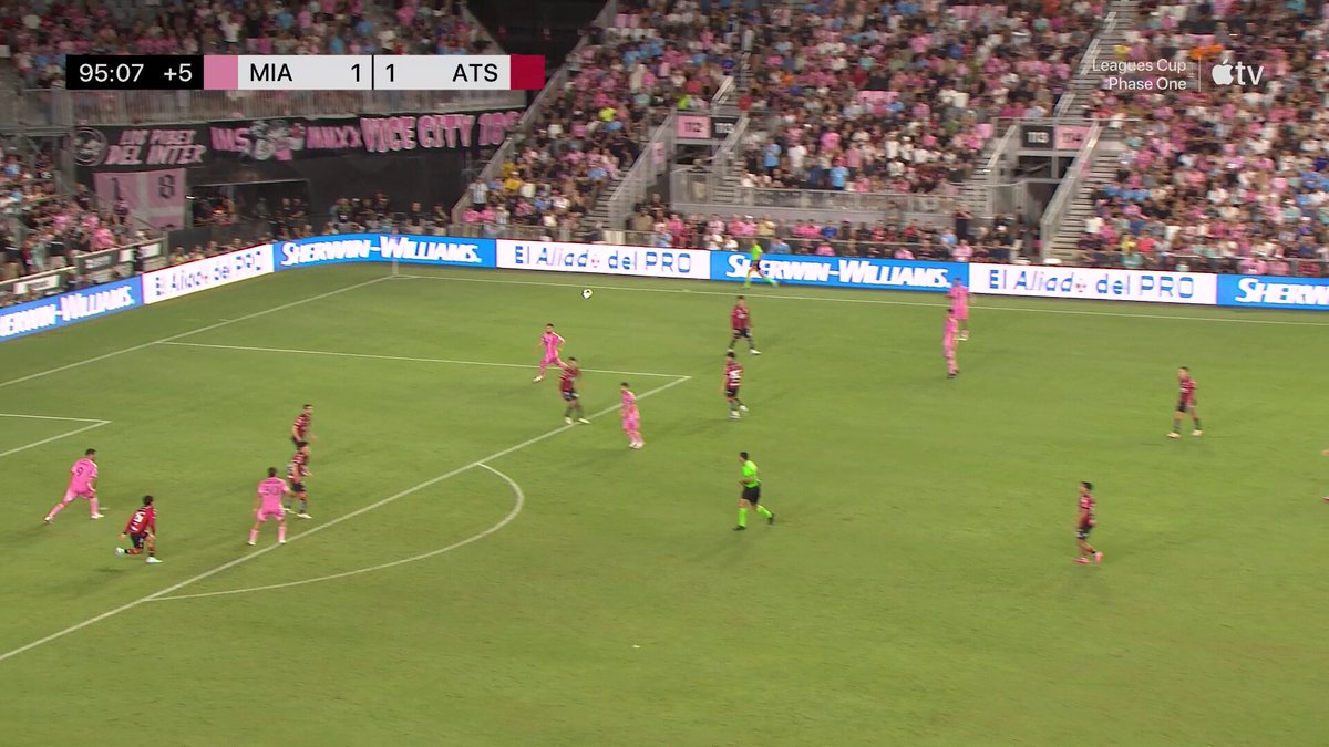 Lionel Messi, Futbol Dünyasına Yeni Bir Başarıyı Armağan Etti