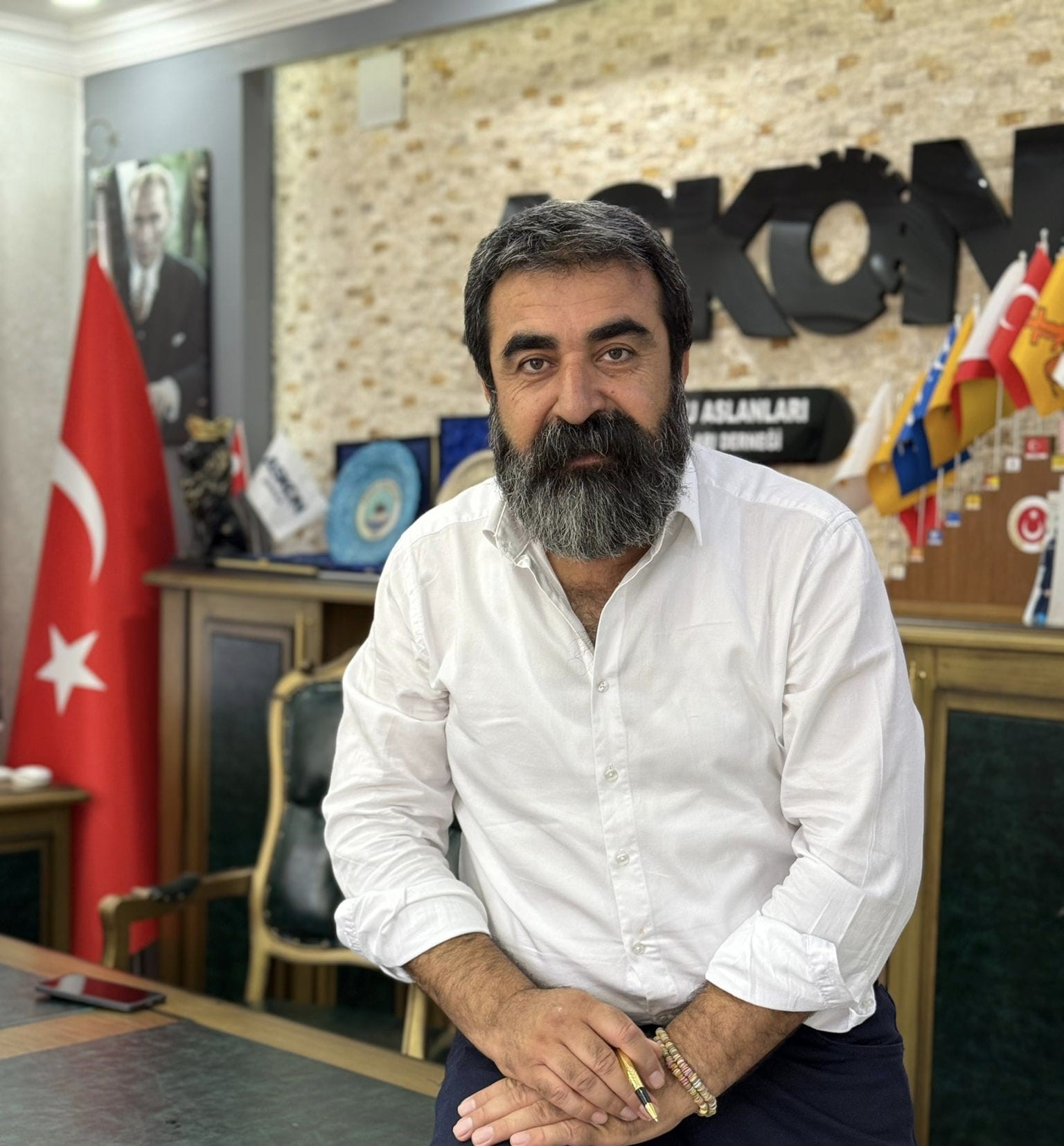 Şırnak Gazeteciler Cemiyeti Başkanı Halil Azizoğlu’ndan Bayram Mesajı: Barış, Kardeşlik ve Dayanışma Vurgusu