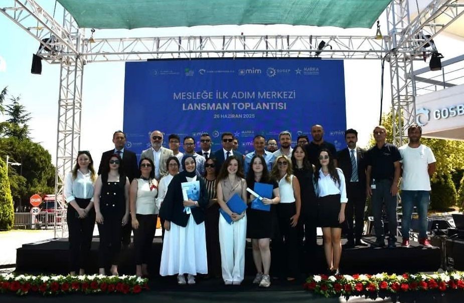 GOSB Teknopark’ta Genç Yazılımcılar İlk Sertifikalarını Aldı!