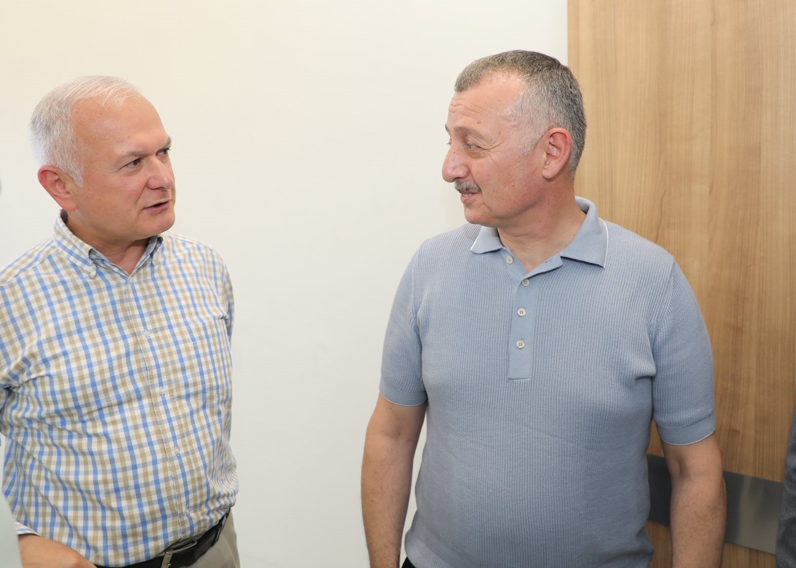 Hizmette Siyaset Üstü Uyum: CHP’li ve AK Partili Başkan Karamürsel Terminali’nde Buluştu