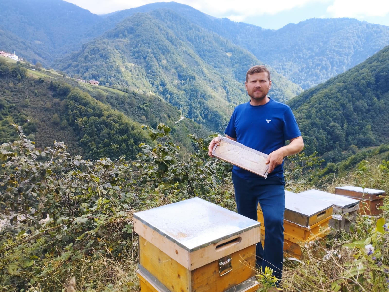 Yağlıdereli Bal Üreticisinden Gazze İçin Anlamlı Bağış