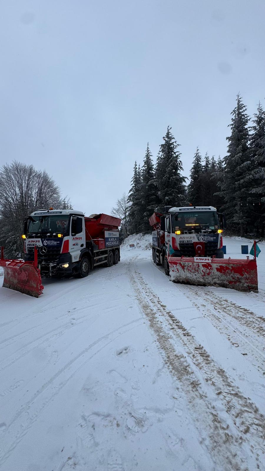 Kocaeli Büyükşehir, 1.200 Personel ve 354 Araçla Karla Mücadelede Sahada