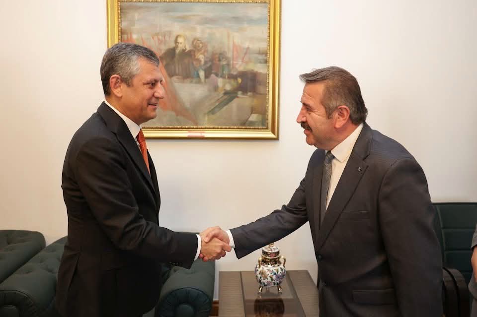 CHP Kocaeli İl Başkan Yardımcısı Erhan Bölük’ten Gebze’ye Sert Tepki: “Artık Koltuklarınızdan Kalkın ve Bir Şeyler Yapın”