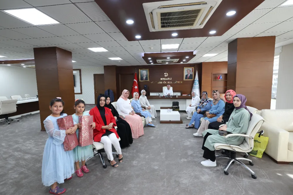 İyilik Kervanı Derneği'nden Başkan Büyükakın'a Anlamlı Ziyaret