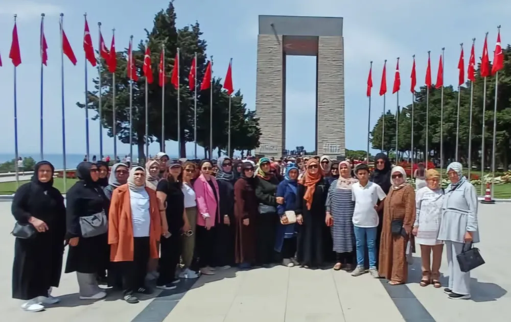 Çayırova MHP KAÇEP’ten Tarihe Yolculuk: Çanakkale Ziyaretiyle Şehitler Anıldı